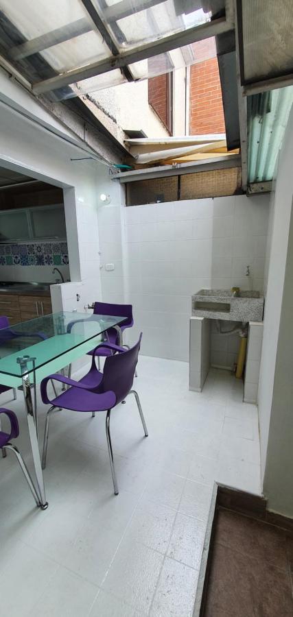 Portal Norte 170 Acogedoras Habitaciones Con Todos Los Servicios Bogota Luaran gambar