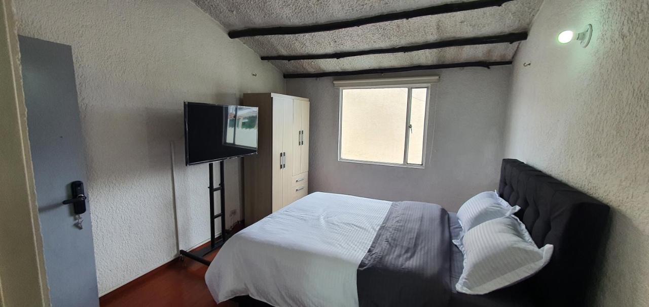 Portal Norte 170 Acogedoras Habitaciones Con Todos Los Servicios Bogota Luaran gambar
